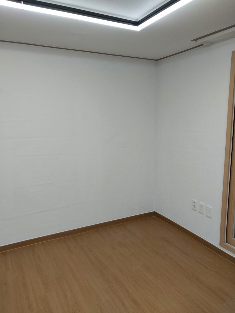 235149625_hyxzL9Fc_d1a57def4cfd760201317f27787df3a033e03179.jpg 이미지크게보기